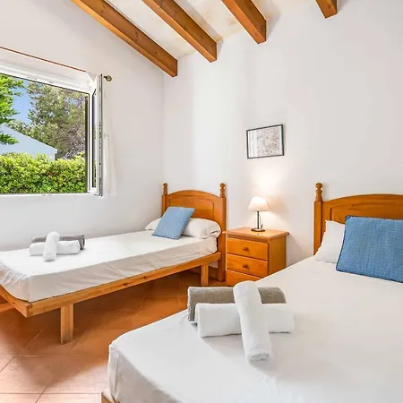 Flores Blanes 卡拉恩·布拉内斯