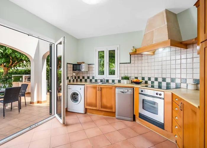 Flores Blanes * קאלה אן בלאנס